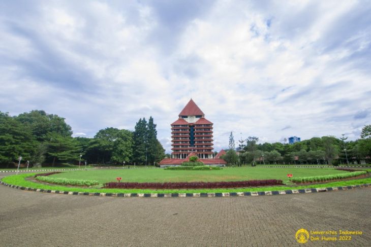 Survei Webometrics menetapkan universitas terbaik UI di Indonesia Tahun 2023 - Universitas Indonesia (UI) dinobatkan sebagai universitas terbaik tanah air dalam pemeringkatan tahunan universitas global yang dirilis Webometrics edisi Januari 2023, menurut Rektor UI Ari Kuncoro.